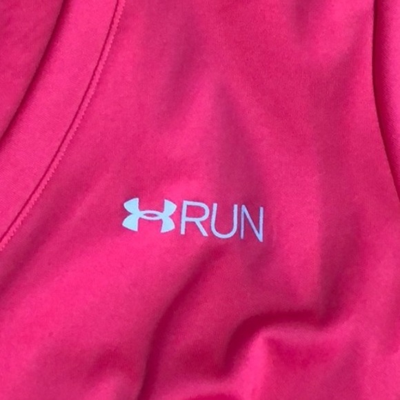 Under Armour Bundle of Two Athletic Tops Graphic Size Small Long & Short Sleeve - Picture 6 of 14